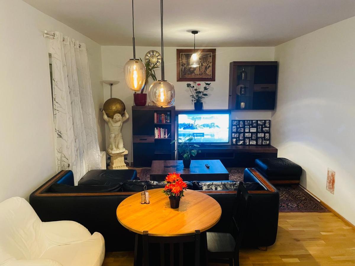 Room In City Center Near U6,U3 And Westbahnhof Vienne Extérieur photo